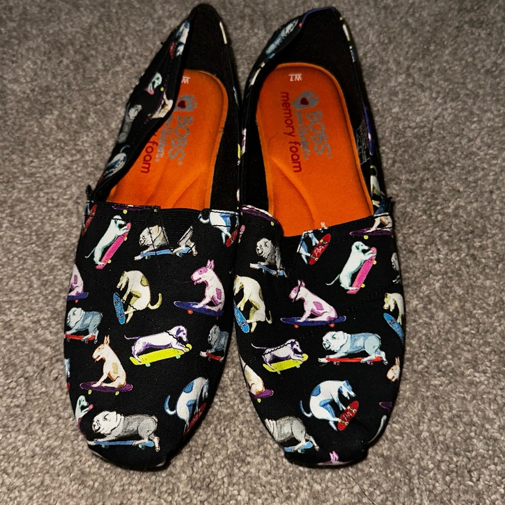 Bob’s memory foam for the dogs slip on shoes